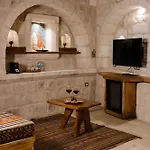 Cappadocia Cave Adult Only Гореме